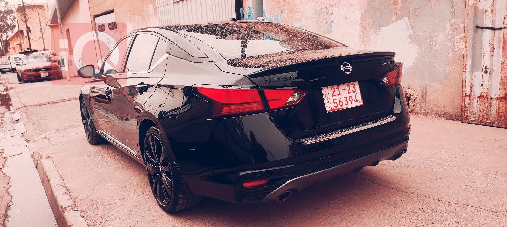 نيسان ألتيما